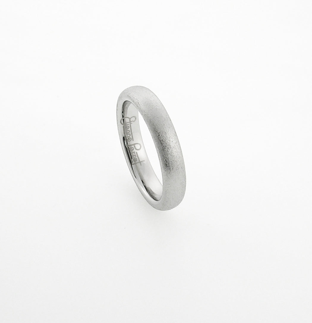 Chrome Gem Ceramic Dome Band 4mm