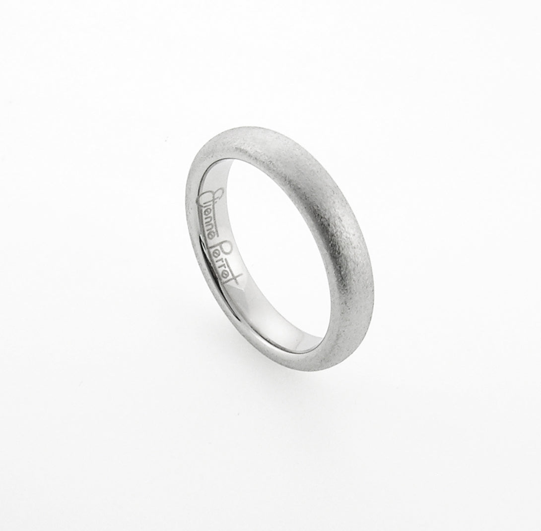 Chrome Gem Ceramic Dome Band 4mm