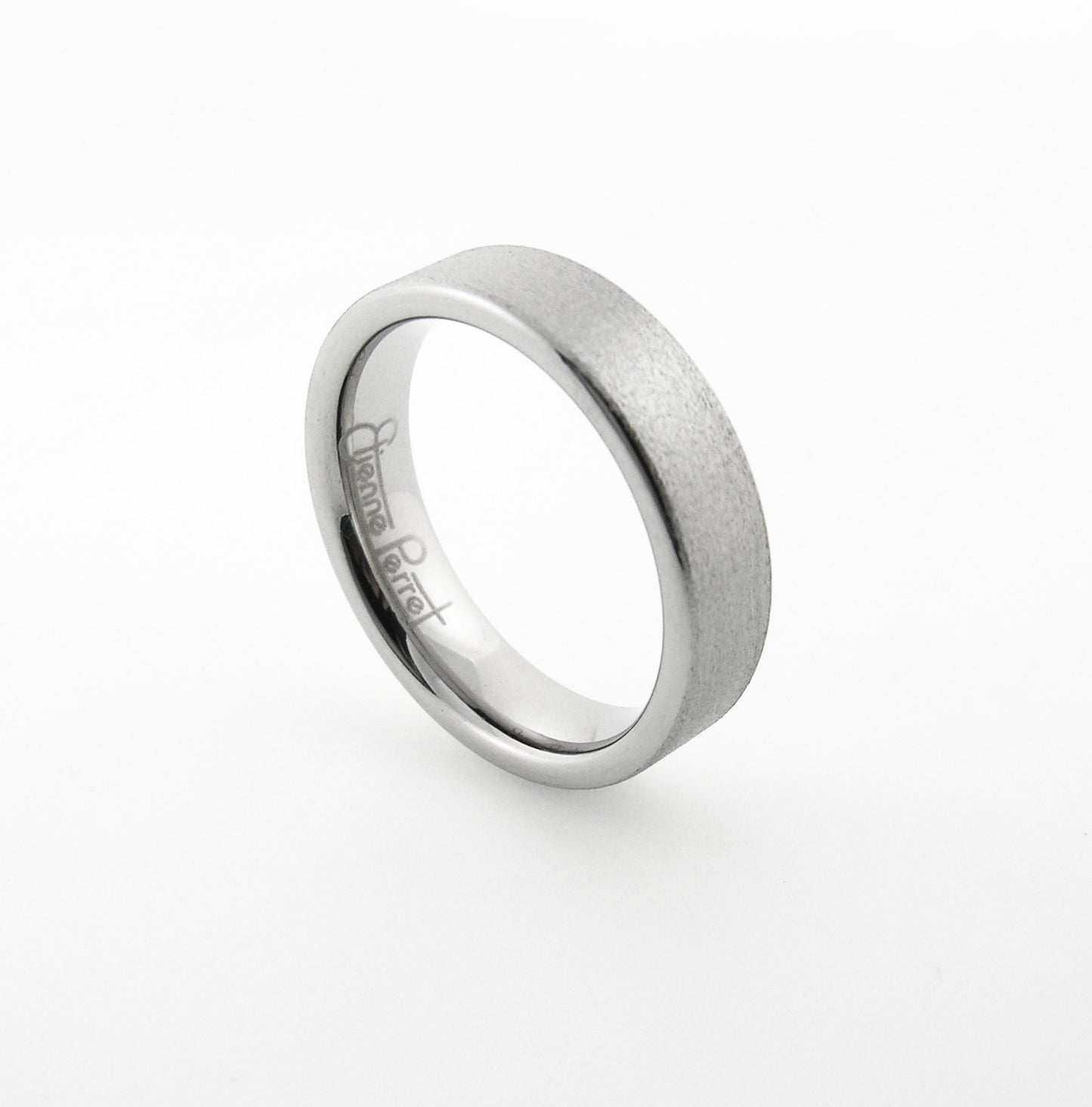 Chrome Gem Ceramic Flat Band 6mm