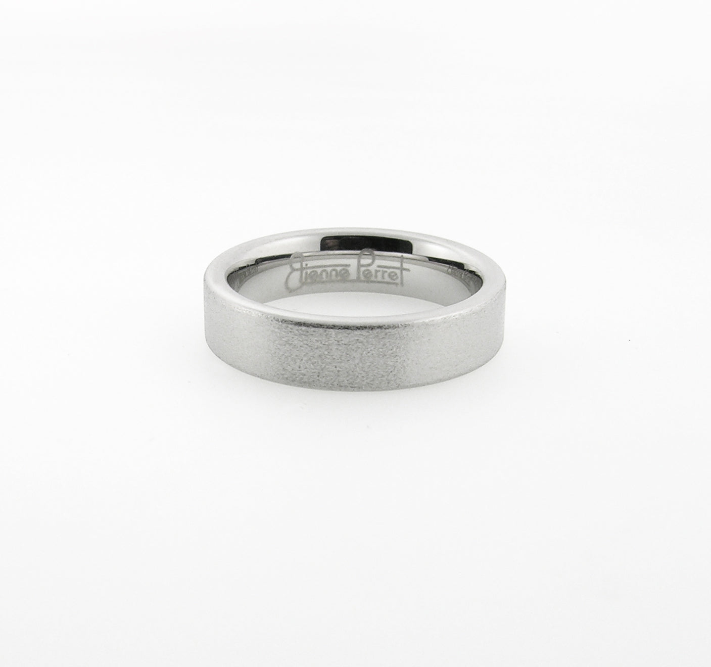 Chrome Gem Ceramic Flat Band 6mm